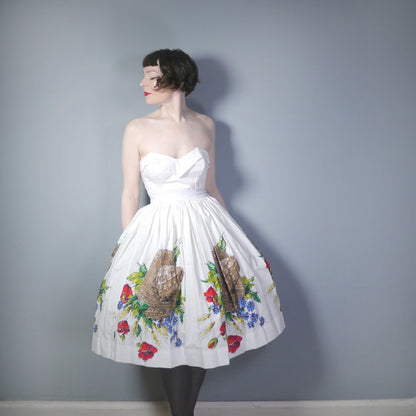 50s NOVELTY white cotton summer skirt in STRAW HAT and harvest floral border print - 1950s full swing skirt - 27"